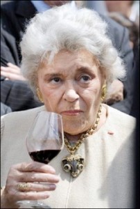 Elle représentait souvent ses vins en personne à travers le monde.